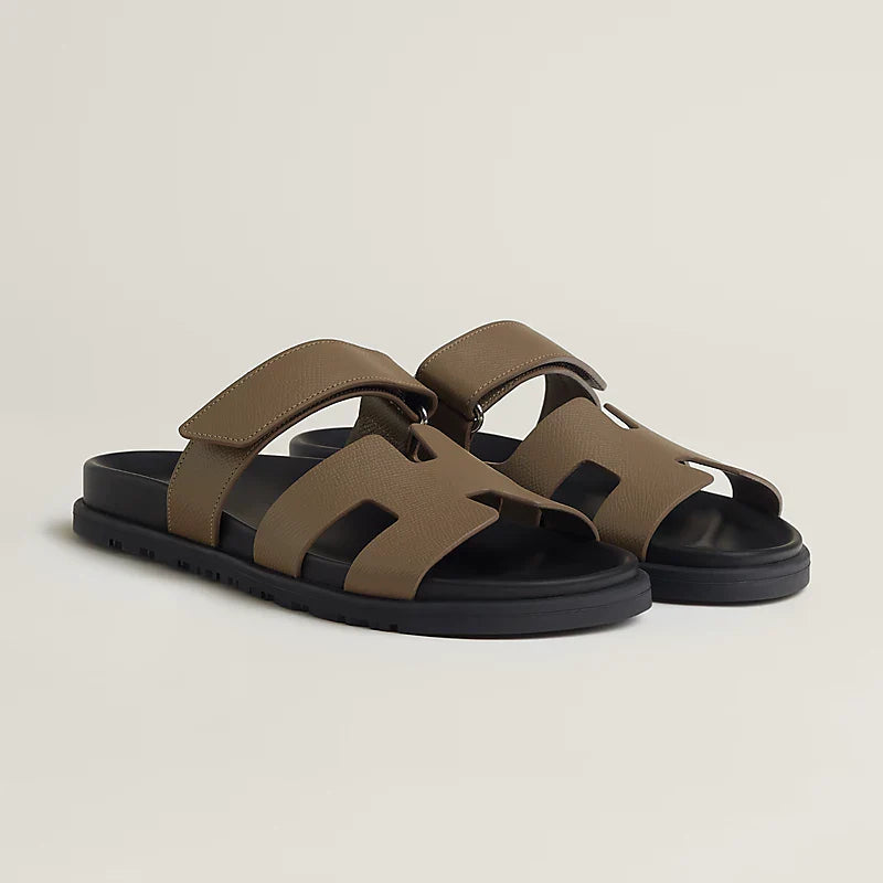 Claquettes pour homme, coloris Brun | COMOCLO